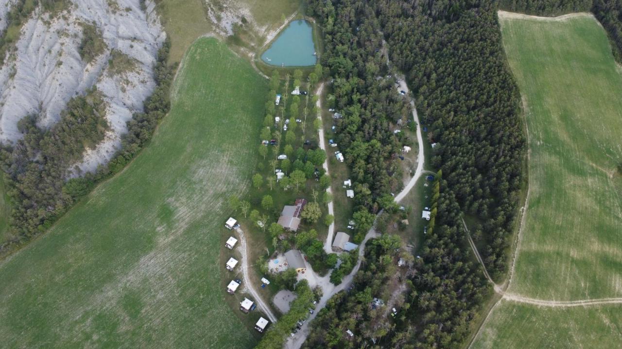 Camping Du Villard Thorame-Basse Exterior photo